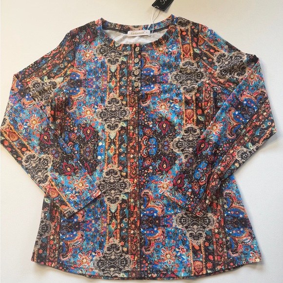 NWT Fantaslook Women's Floral Henley Size Small (KB1) - Picture 2 of 7